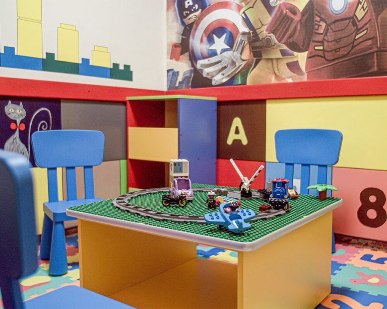 FAMILY-LAND-AFTER-SCHOOL-BRASOV-SALA-LEGO